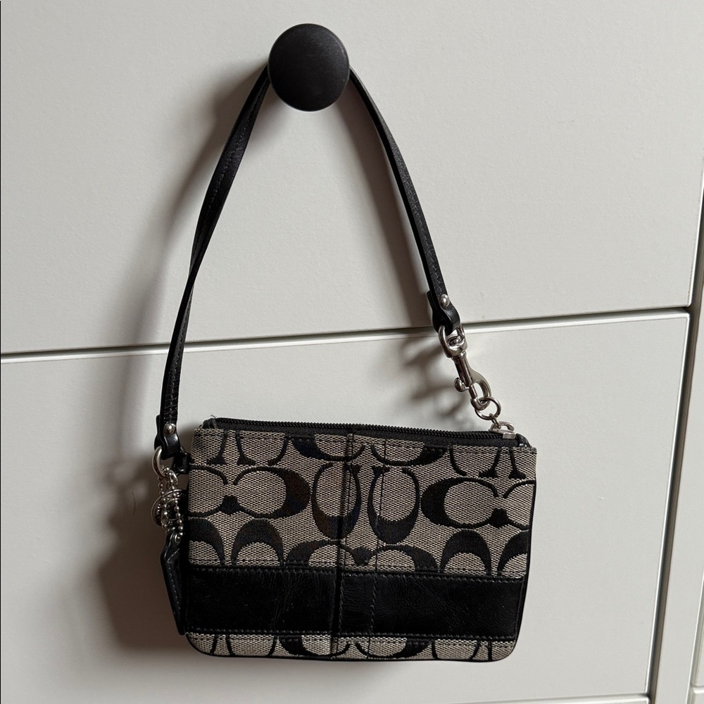 Vintage 1980 Coach Black and Tan Signature Wristlet